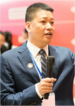 潘言